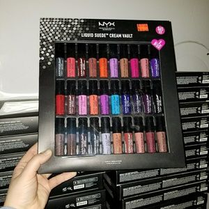 Nyx liquid suede cream vault brand new in box